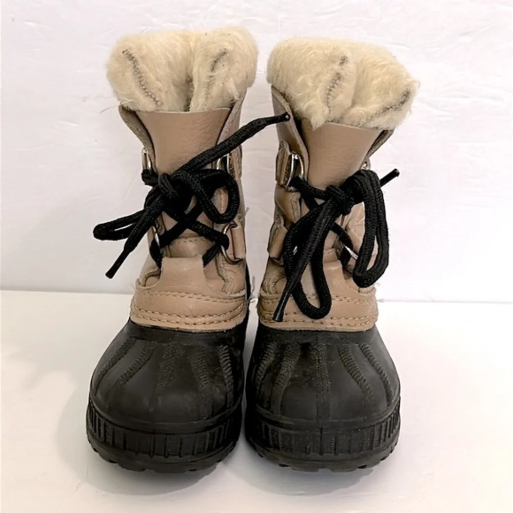 Sorel boots tan and Black size 13 children